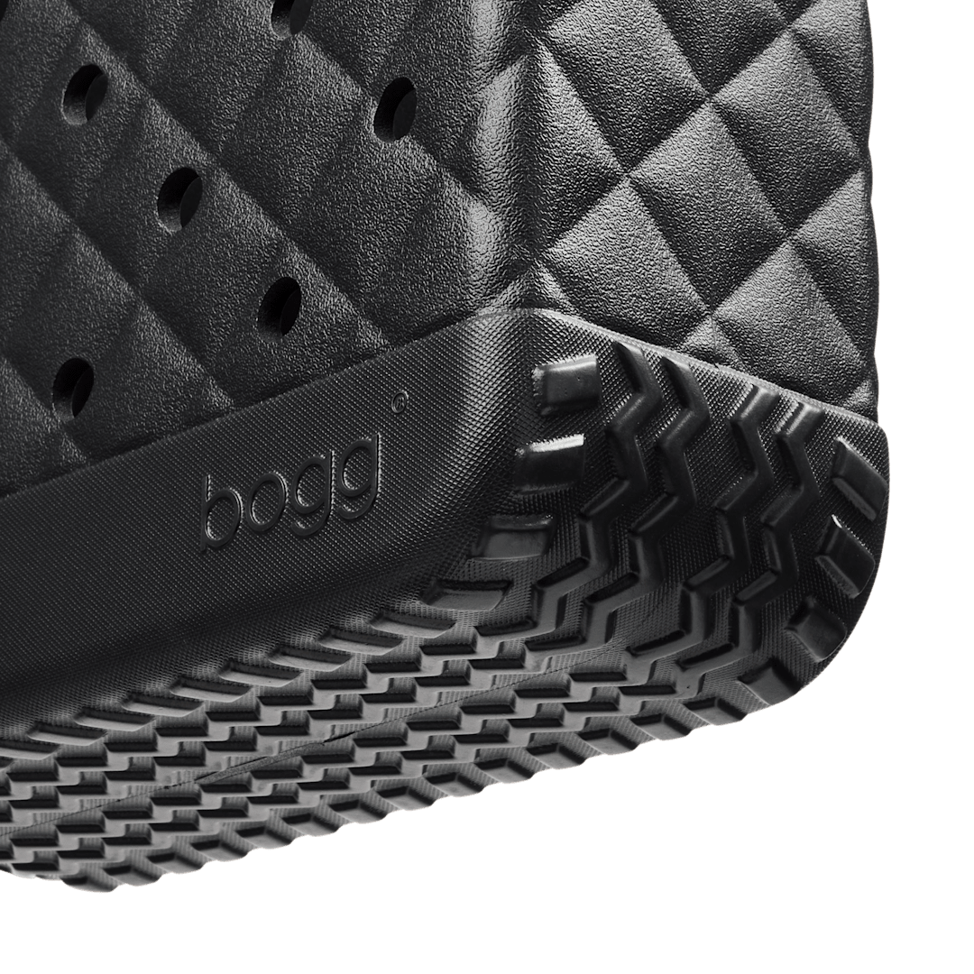 Bitty Bogg Bag - Quilted LBD Black - Image 4